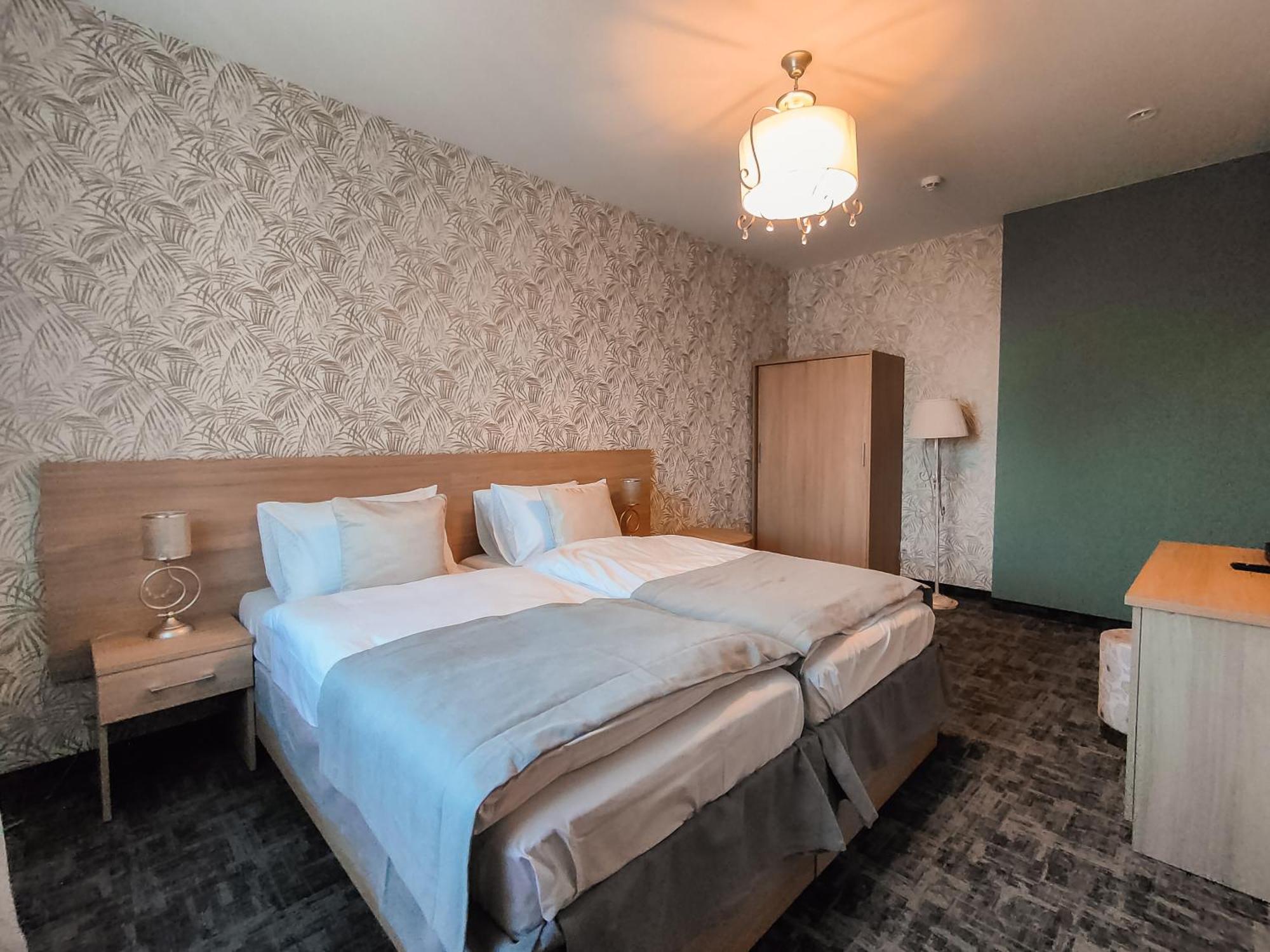 Sztuka Smaku - Restauracja I Hotelik Świdnica Extérieur photo